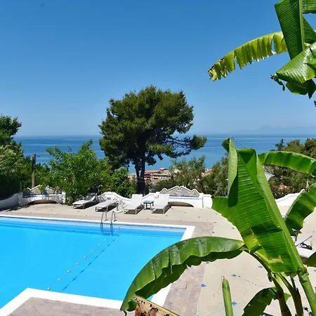Garden Riviera 4*