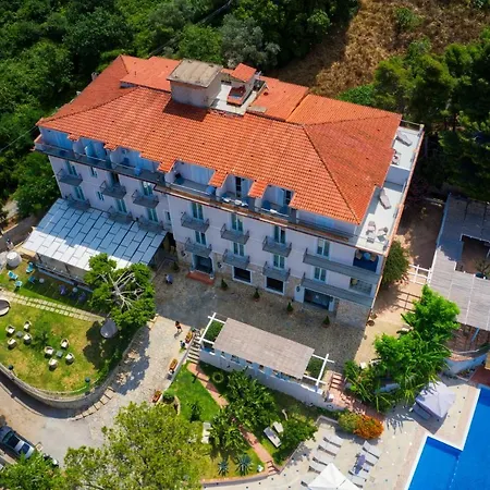 ホテル Garden Riviera 4*