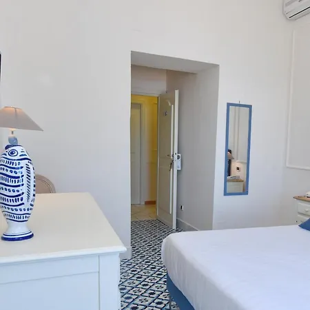 Garden Riviera 4*