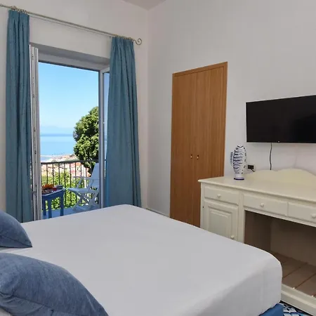 Garden Riviera 4*