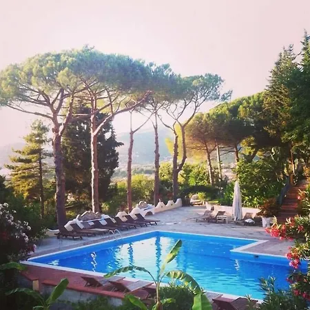 ホテル Garden Riviera サンタ・マリア・ディ・カステッラバーテ