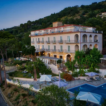 Garden Riviera サンタ・マリア・ディ・カステッラバーテ