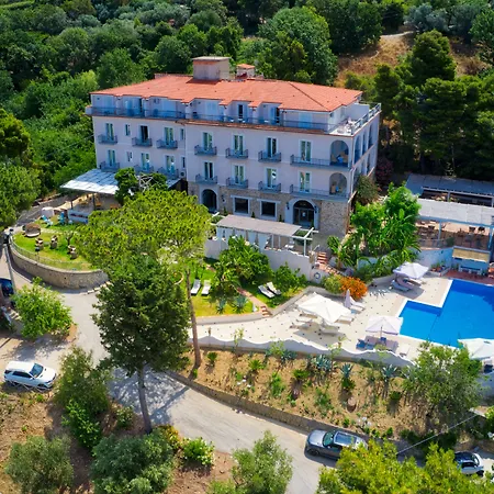 Garden Riviera ホテル