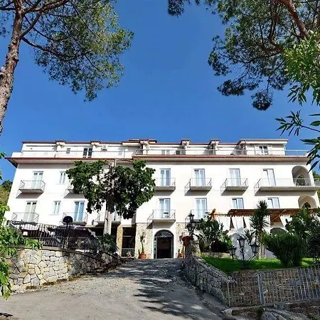 Hotell Garden Riviera 4*