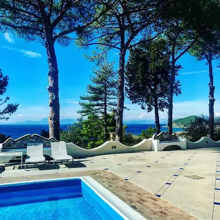 Garden Riviera